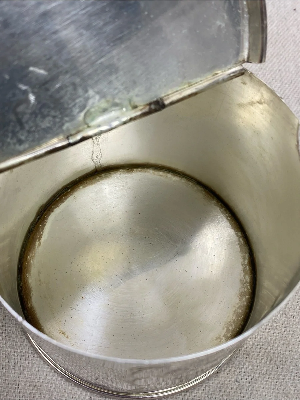 N/A shiny silver